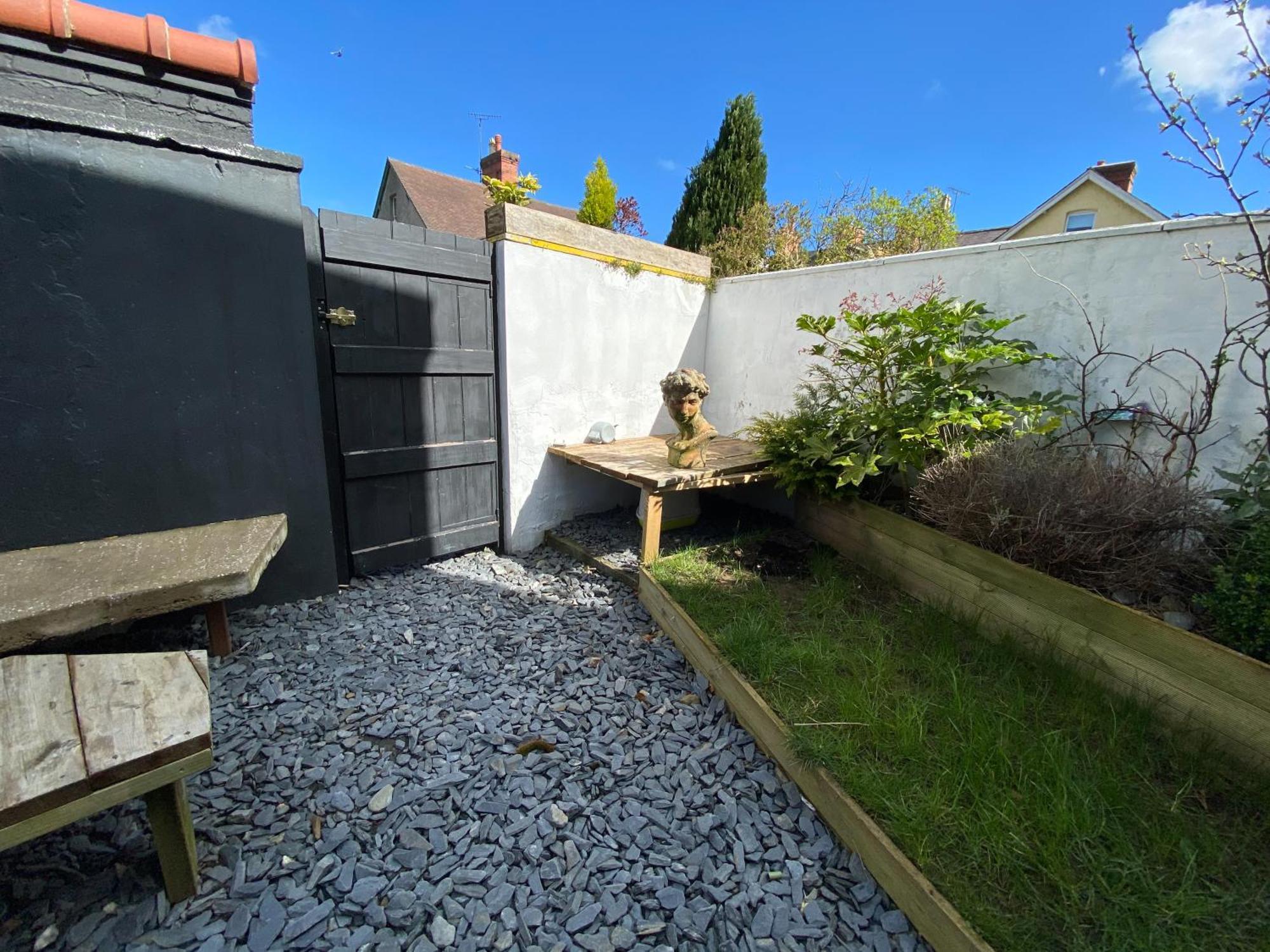 Fern Studio 1 Bedroom Apartment Лланголлен Экстерьер фото